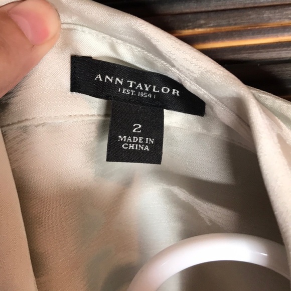 Cheetah print silver blouse Ann Taylor - Picture 3 of 3